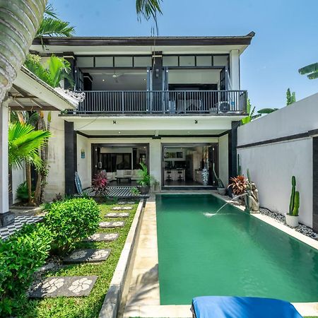 Villa Lingkar 89A Canggu Eksteriør billede