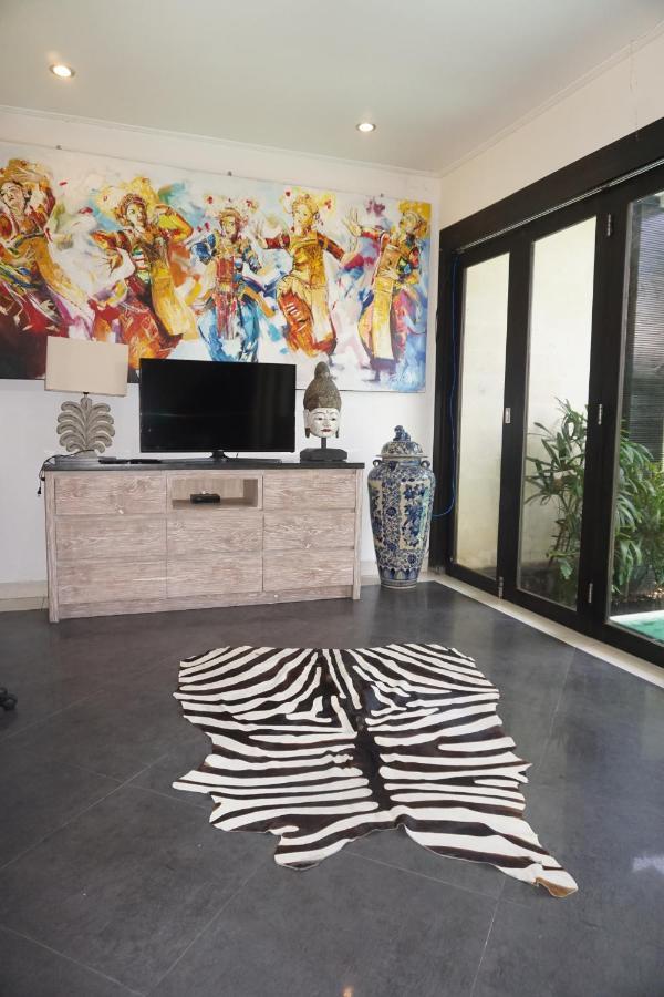 Villa Lingkar 89A Canggu Eksteriør billede