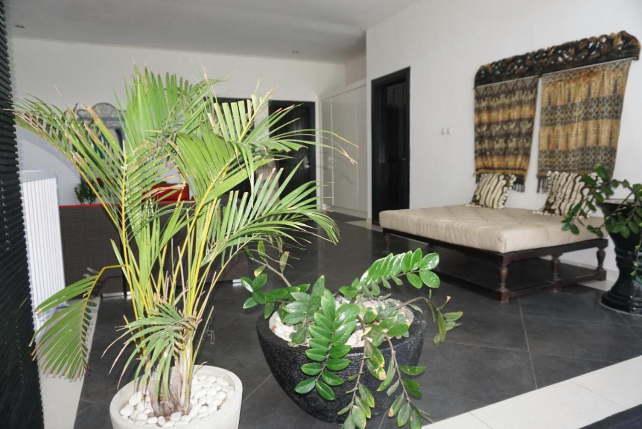 Villa Lingkar 89A Canggu Eksteriør billede