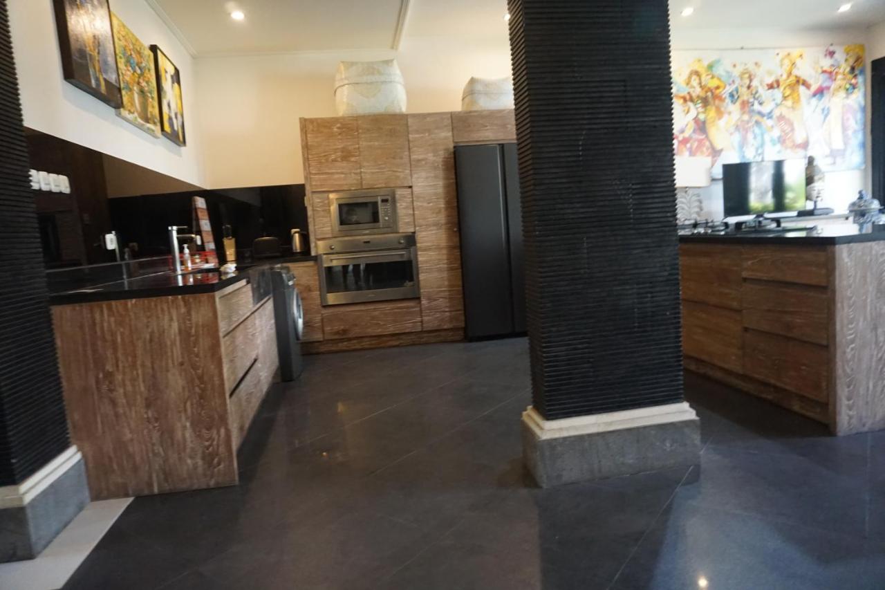 Villa Lingkar 89A Canggu Eksteriør billede