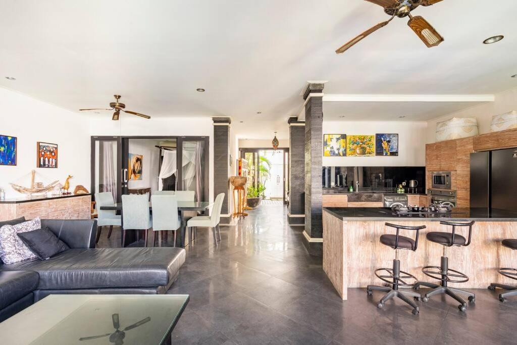 Villa Lingkar 89A Canggu Eksteriør billede