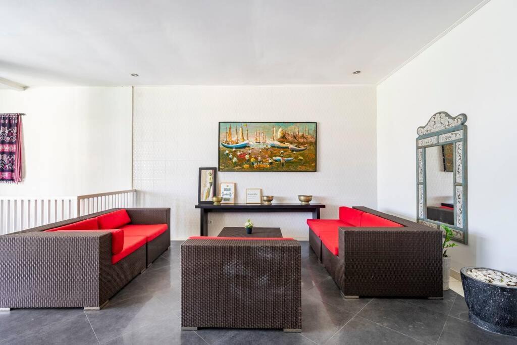 Villa Lingkar 89A Canggu Eksteriør billede